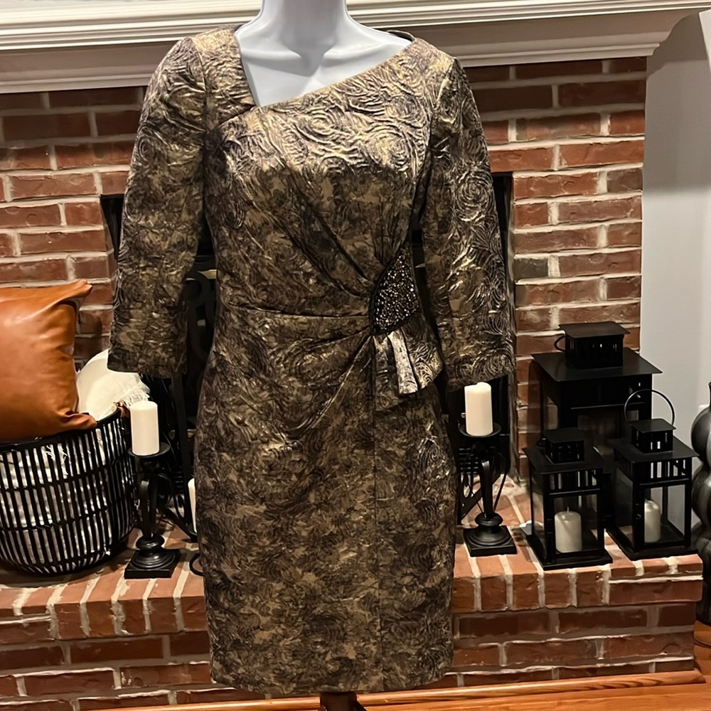 Rickie Freeman Teri Jon Special Occasion Dress Size:4 Tan/Bronze & side Beads - Picture 3 of 17